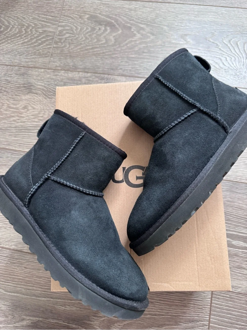 UGG classic mini 2 black size 7